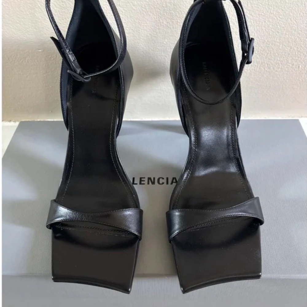 Balenciaga Hourglass 100mm Sandals - Black Soft Leather - NIB - 38 - Picture 6 of 13